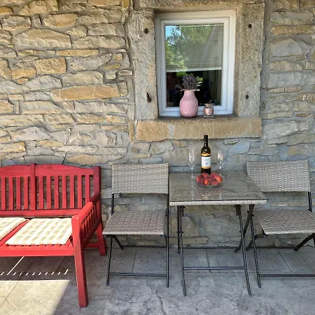 Lavanderin Apartamento Dekani